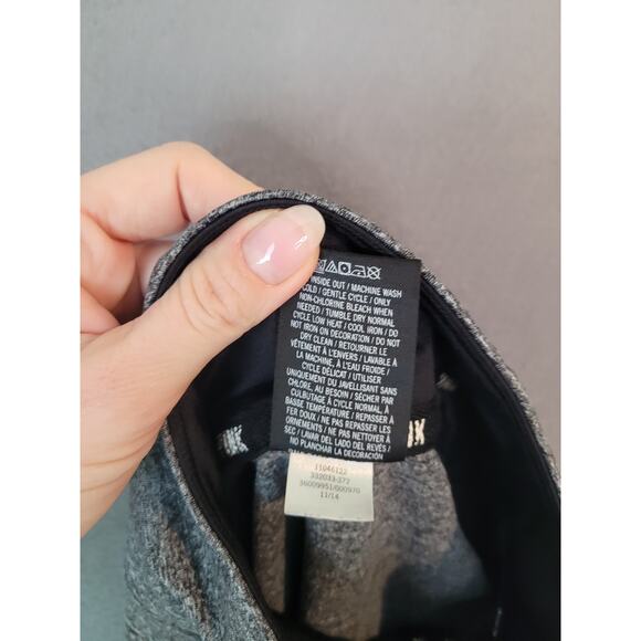 Victoria’s Secret PINK Gray 1/4 Zip Pullover – Sz Small – Logo Dog – Thumb Holes - Picture 7 of 9